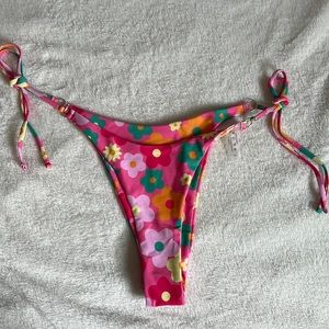 SHEIN floral ring linked bikini bottoms